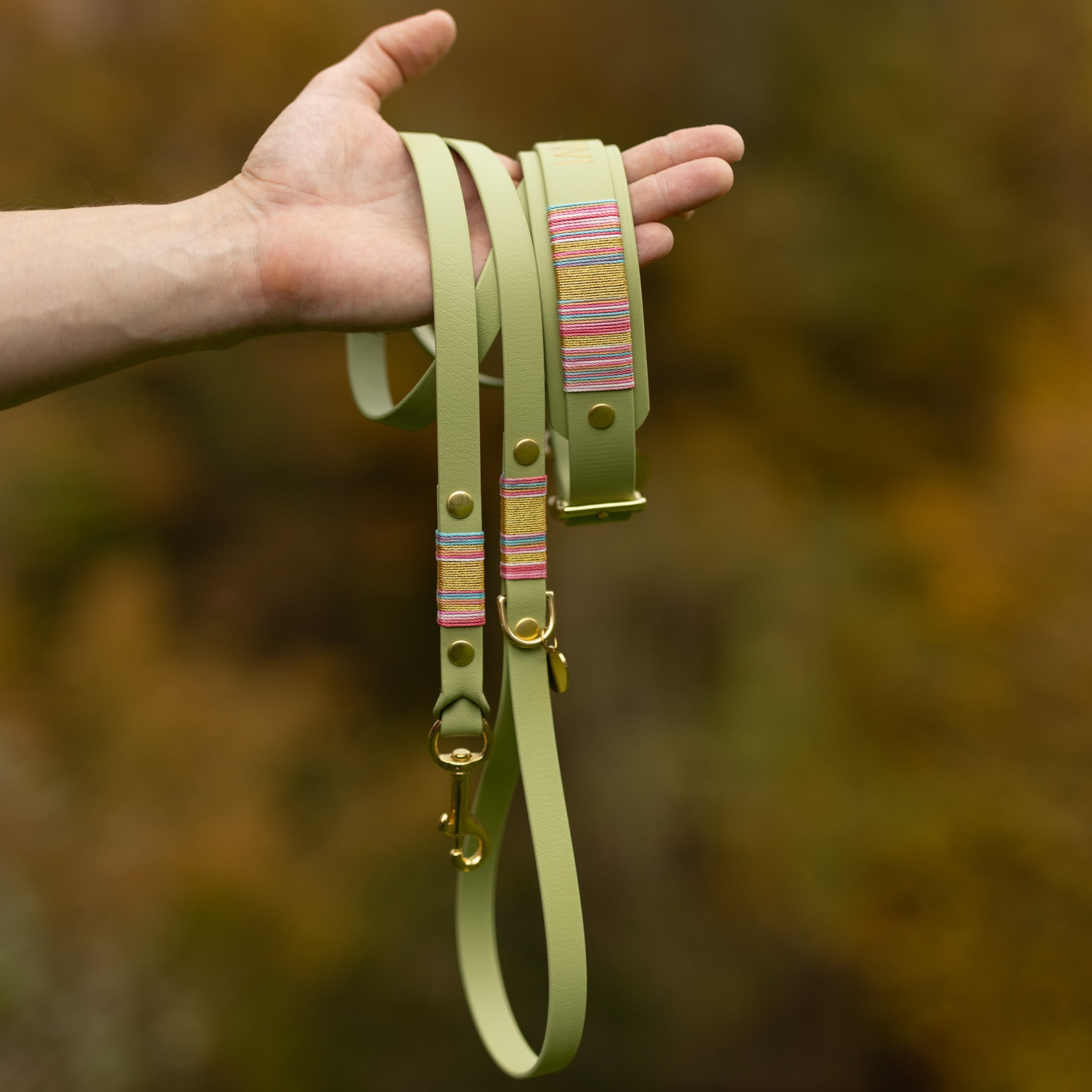 OBLIKUJ SVOJO LUXE OVRATNICO